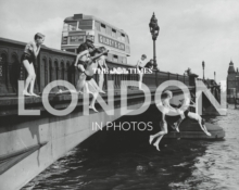 The Times London in Photos : A History of the Nations Capital Through the Camera Lens