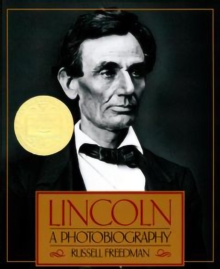 Lincoln : A Photobiography