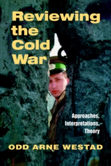Reviewing the Cold War : Approaches, Interpretations, Theory, Paperback Book Reviewing the Cold War : Approaches, Interpretations, Theory, Paperback Book