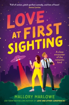 Bloomsbury Publishing Plc Love At First Sighting , A Hilarious And Charming Paranormal Romance From The Usa Today Bestselling Author