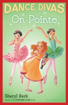 Dance Divas: On Pointe