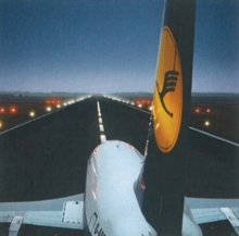 The Wings of the Crane, 50 Years of Lufthansa Design : 50 Years of Lufthansa Design