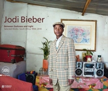 Jodi Bieber: Between Darkness and Light : Selected Works: South Africa 1994-2010, Paperback / softback Book Jodi Bieber: Between Darkness and Light : Selected Works: South Africa 1994-2010, Paperback / softback Book