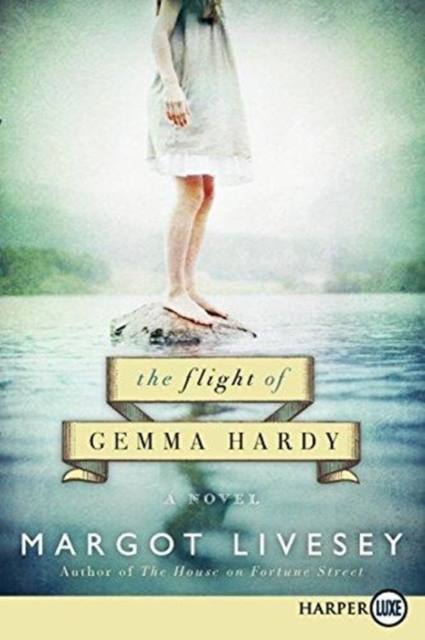 The Flight of Gemma Hardy (Large Print), Paperback / softback Book