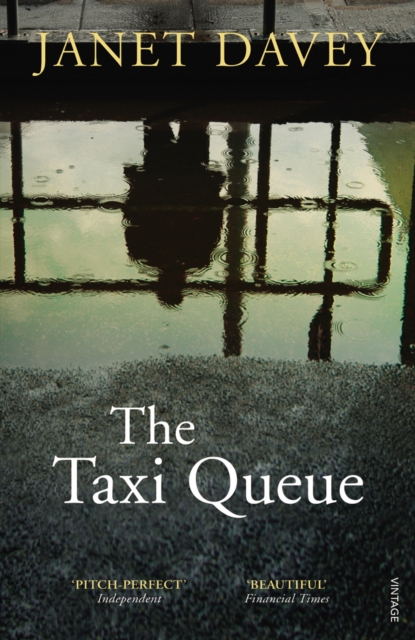 The Taxi Queue, Paperback / softback Book