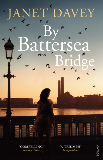 By Battersea Bridge, Paperback / softback Book