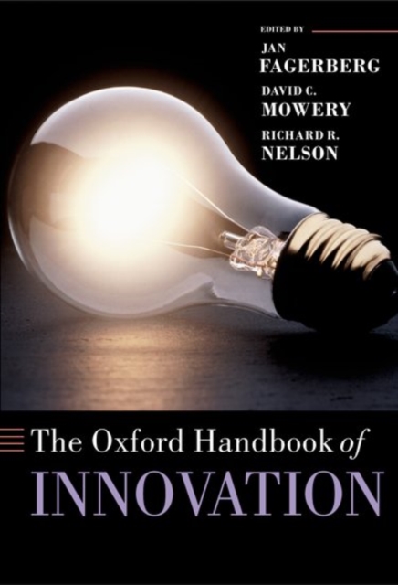 The Oxford Handbook of Innovation, Hardback Book