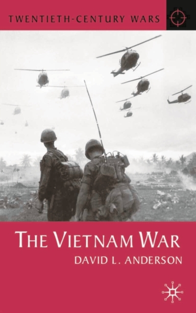 The Vietnam War, Paperback / softback Book