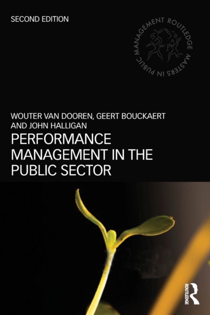 Performance Management in the Public Sector, Paperback / softback Book