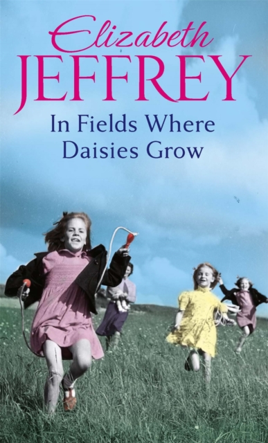 In Fields Where Daisies Grow, Paperback / softback Book