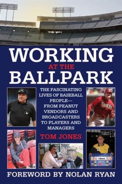 Working at the Ballpark, Paperback / softback Book