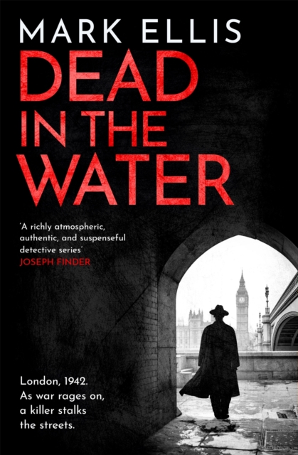 Dead in the Water : The acclaimed World War 2 crime novel, Paperback / softback Book