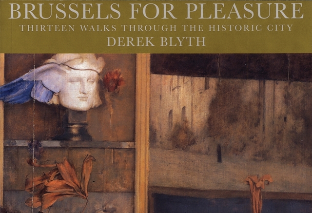 Brussels for Pleasure, Paperback / softback Book