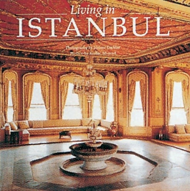 Living in Istanbul, Hardback Book