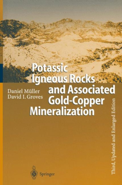 Potassic Igneous Rocks and Associated Gold-Copper Mineralization, Paperback / softback Book