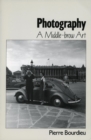 Photography : A Middle-Brow Art - Book