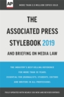 The Associated Press Stylebook 2019 : and Briefing on Media Law - Book