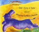 Keeping Up with Cheetah in Welsh and English - Book