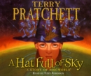 A Hat Full of Sky : (Discworld Novel 32) - Book