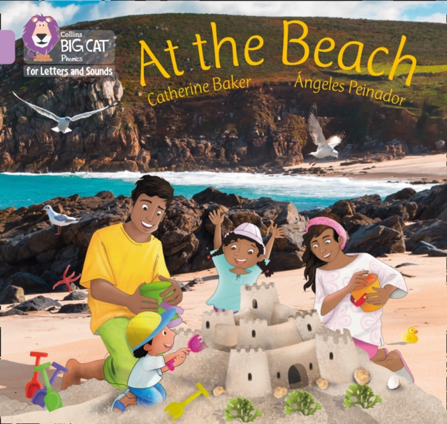 At the Beach : Band 00/Lilac, Paperback / softback Book