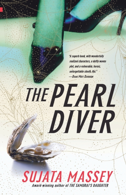 The Pearl Diver, Paperback / softback Book