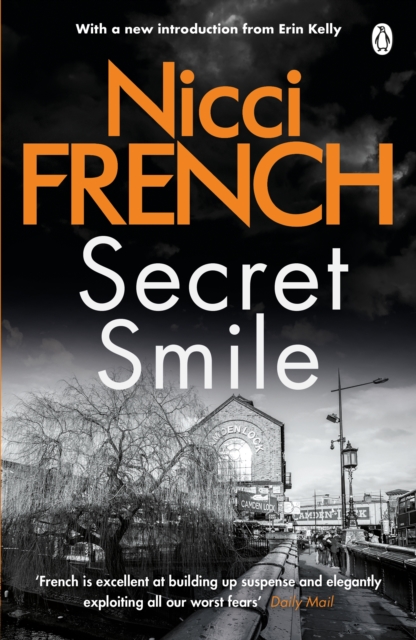 Secret Smile : With a new introduction by Erin Kelly, EPUB eBook