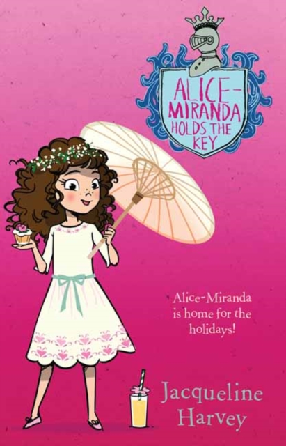 Alice-Miranda Holds the Key 15, Paperback / softback Book