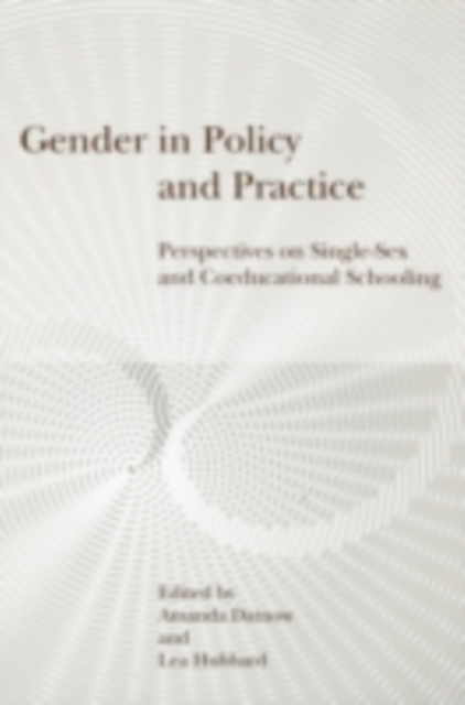 Gender in Practice : A Study of Lawyers' Lives, Hardback Book