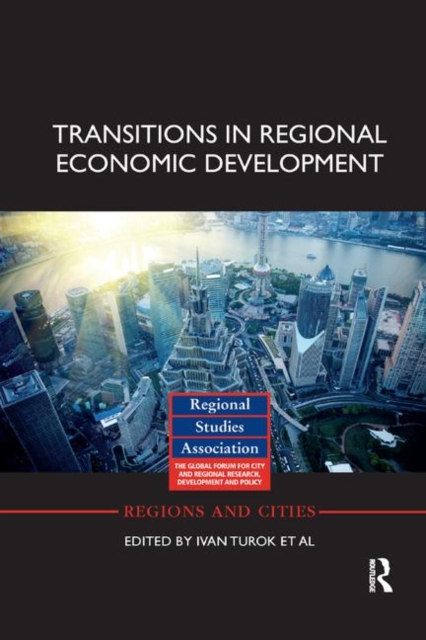 Transitions in Regional Economic Development, Paperback / softback Book