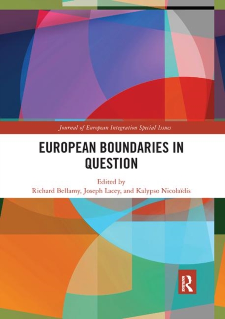 European Boundaries in Question, Paperback / softback Book
