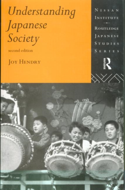 Understanding Japanese Society, Paperback Book