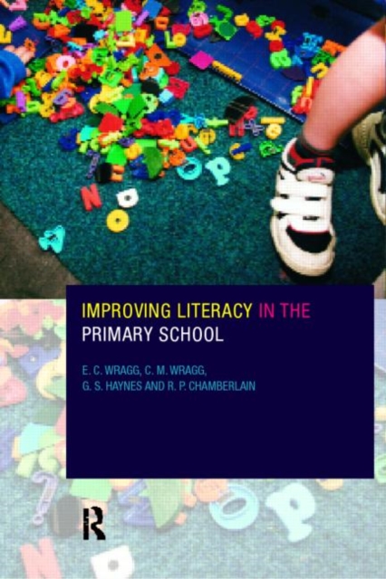 Improving Literacy in the Primary School, Paperback / softback Book