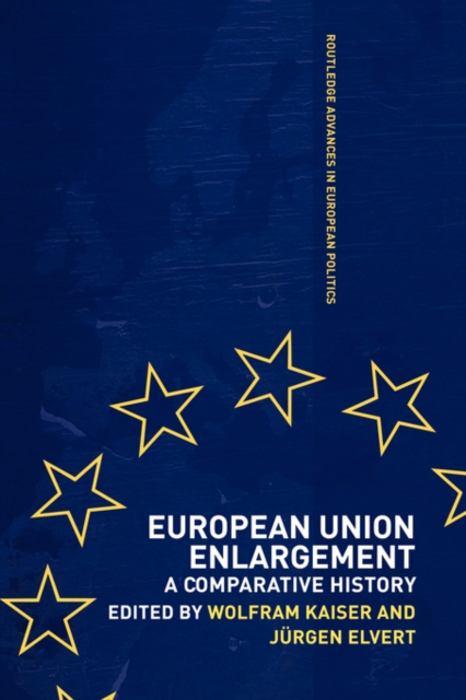 European Union Enlargement : A Comparative History, Paperback / softback Book