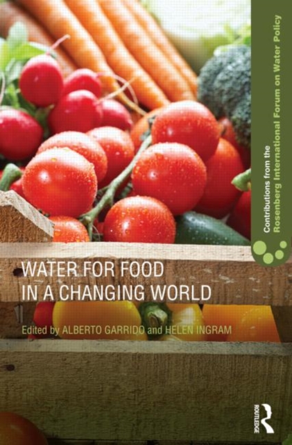 Water for Food in a Changing World, Hardback Book