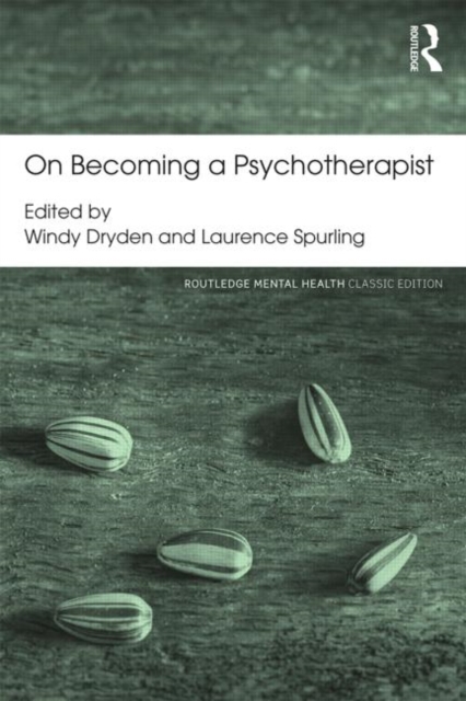 On Becoming a Psychotherapist, Paperback / softback Book