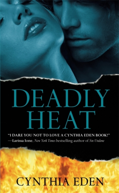 Deadly Heat, Paperback / softback Book