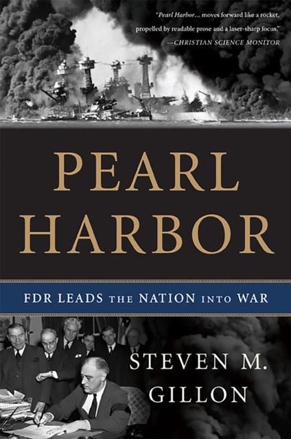 Pearl Harbor : FDR Leads the Nation Into War, Paperback / softback Book