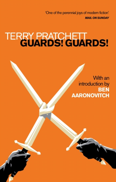 Guards! Guards! : Introduction by Ben Aaronovitch, Paperback / softback Book