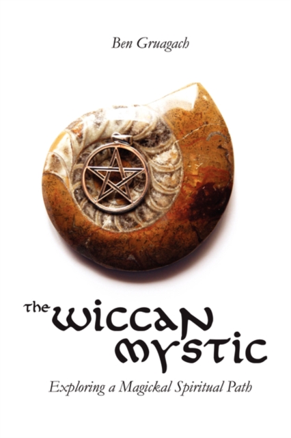 The Wiccan Mystic, Paperback / softback Book