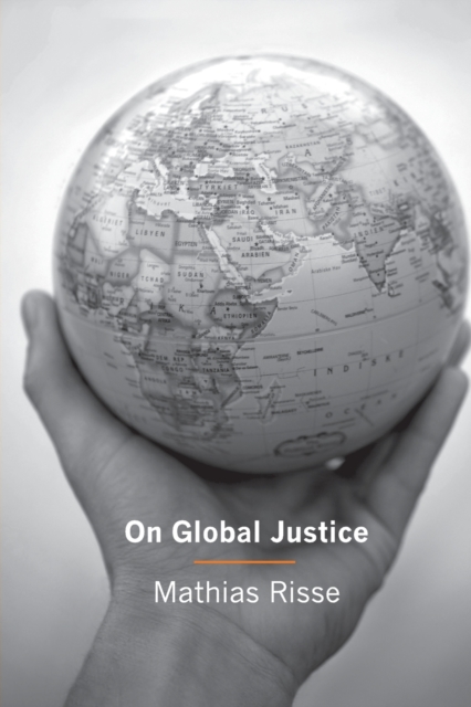 On Global Justice, Paperback / softback Book