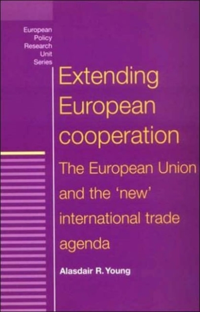 Extending European Cooperation, Paperback / softback Book