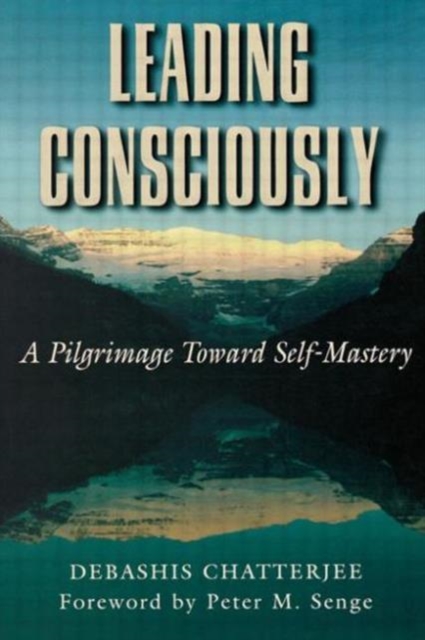 Leading Consciously, Paperback / softback Book