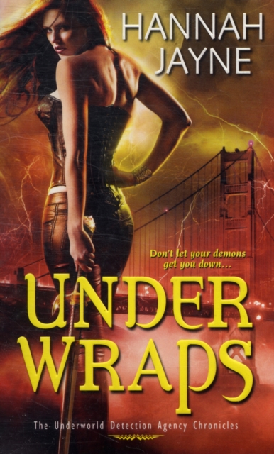 Under Wraps, Paperback / softback Book