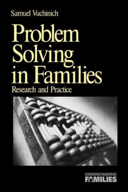 Problem Solving in Families : Research and Practice, Paperback / softback Book