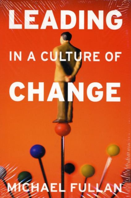 Leading in a Culture of Change Paperback Set, Paperback / softback Book