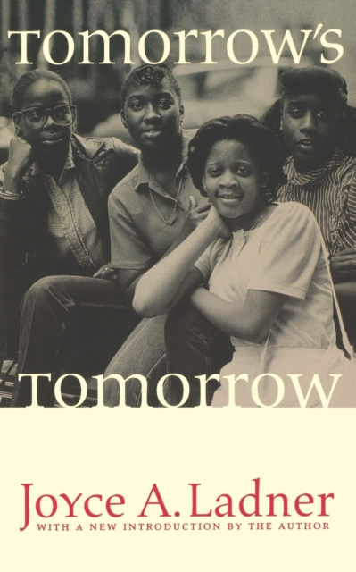 Tomorrow's Tomorrow : The Black Woman, Paperback / softback Book