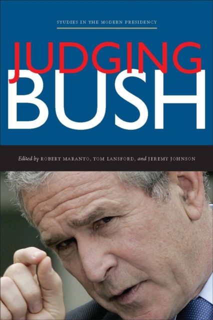 Judging Bush, Paperback / softback Book