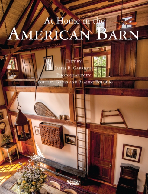 At Home in The American Barn, Hardback Book