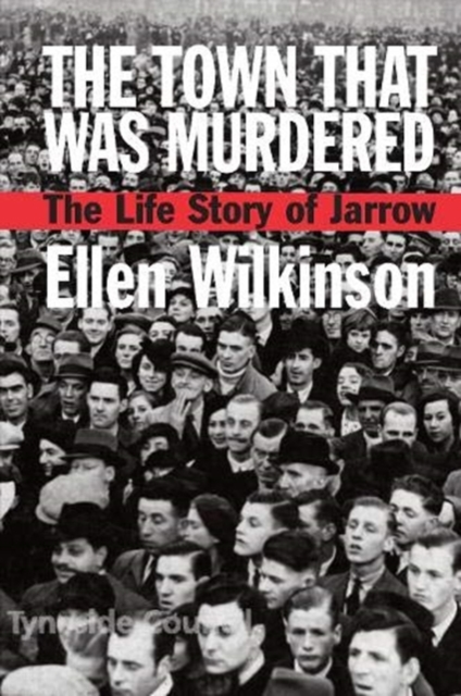 The Town  that Was Murdered, Paperback / softback Book