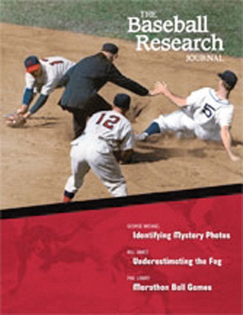 The Baseball Research Journal (BRJ), Volume 33, Paperback / softback Book